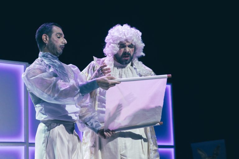 “Τα καινούρια ρούχα του βασιλιά”, συνεχίζονται οι παραστάσεις