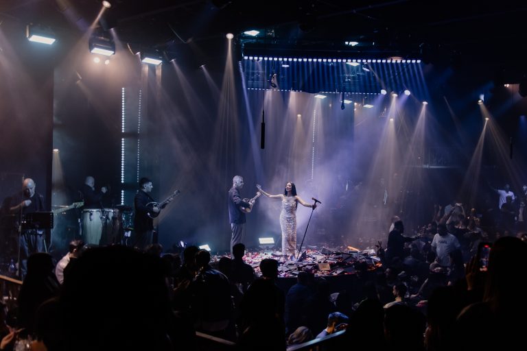 Αναστασία και Ηλίας Καμπακάκης σάρωσαν στο MonaΛisa – Εικόνες που θύμισαν τις παλιές καλές εποχές της Θεσσαλονίκης