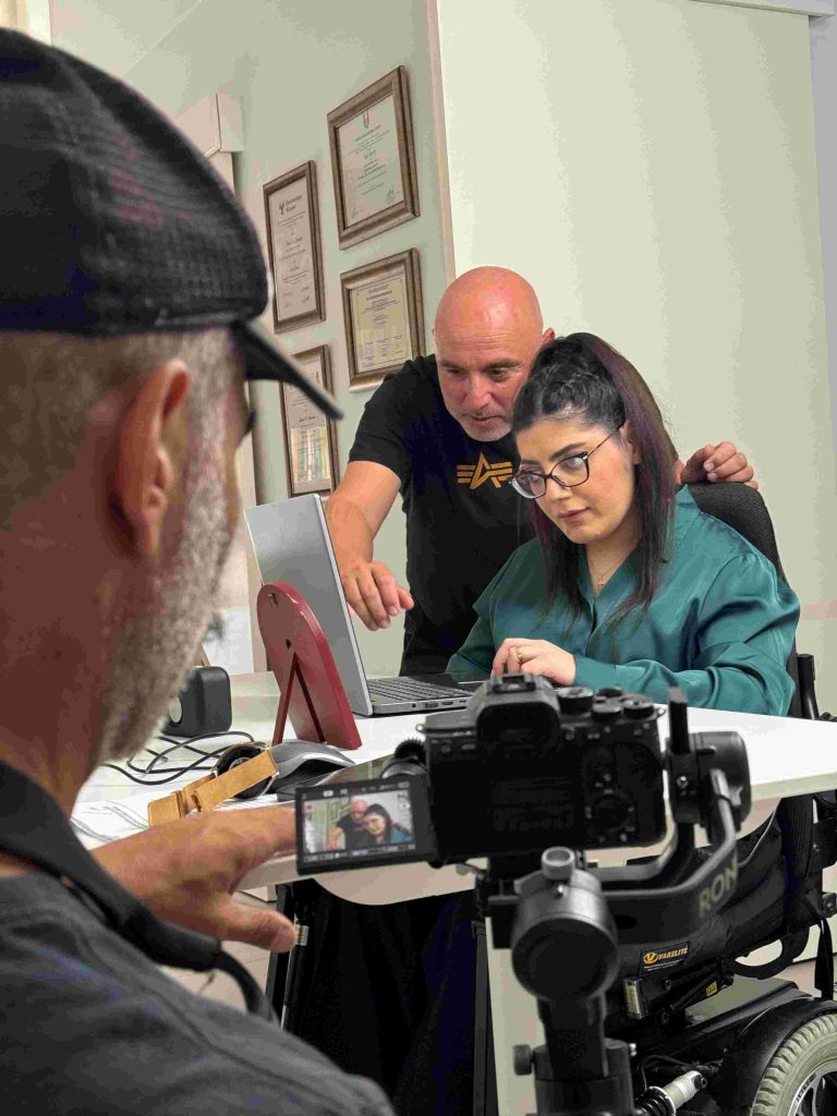 24 ΩΡΕΣ ΜΑΖΙ ΜΕ ΤΟΝ ΚΩΝΣΤΑΝΤΙΝΟ ΚΩΝΣΤΑΝΤΙΝΟΥ ΚΑΘΕ ΚΥΡΙΑΚΗ ΣΤΙΣ 18:50