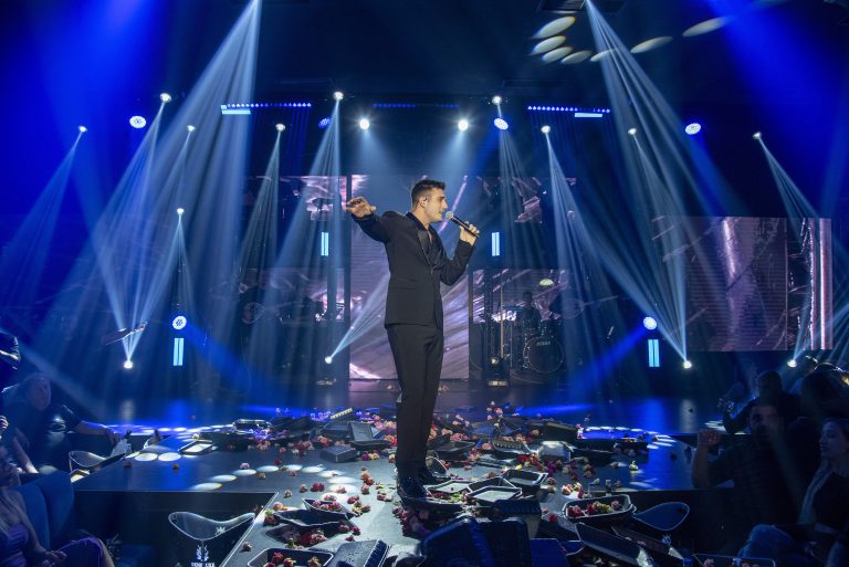 📸 Ο Γιώργος Κακοσαίος έχει το δικό του στέκι στην Αθήνα (φωτογραφίες)