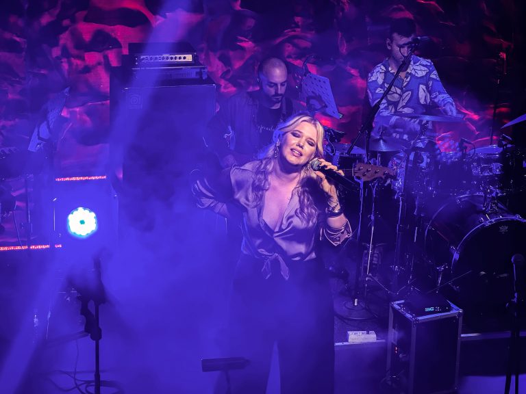 🎉 Ρυθμός, μουσική, ατελείωτο party! H Νίνα Μαζάνη έχει το know how (video)