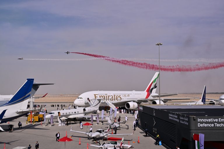 Ντεμπούτο για το A350 της Emirates στο Dubai Airshow 2025
