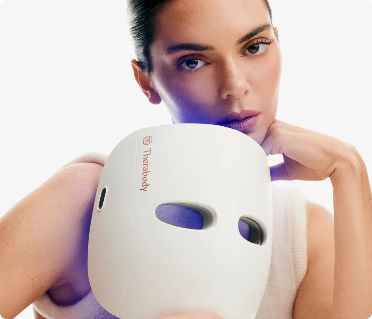 Η Therabody παρουσιάζει τη TheraFace Mask Glo και ανακοινώνει την Kendall Jenner ως τη νέα πρεσβεύτρια Therabody