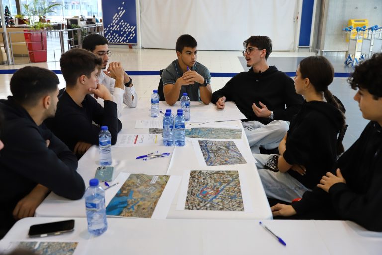 Οι Νέοι της Λάρνακας “Ρωτούν και Δίνουν Λύσεις”: Για την Κλιματική Ανθεκτικότητα Η Τράπεζα Κύπρου συνεχίζει να δίνει ένταση στη φωνή της νέας γενιάς