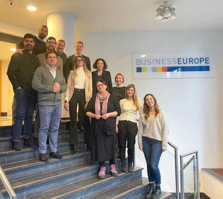 INAIR: Ενίσχυση της υιοθέτησης της τεχνητής νοημοσύνης στον τομέα του λιανικού εμπορίου από μικρές και μεσαίες επιχειρήσεις