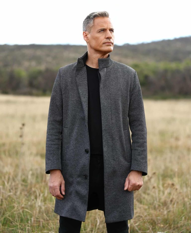 Γρηγόρης Πετράκος: Ερμηνεύει τραγούδι του Βασίλη Δήμα και εντυπωσιάζει!