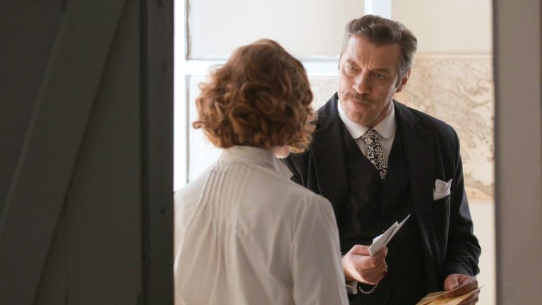 «GRAND HOTEL»  Όλα τα μυστικά μένουν εδώ!