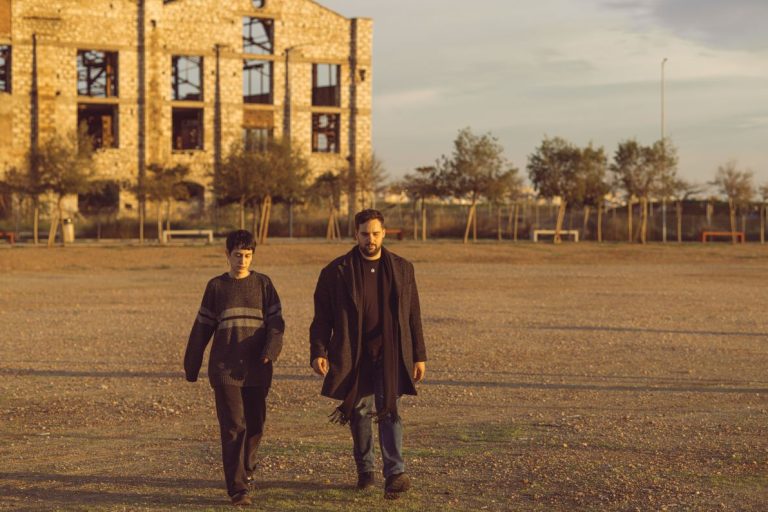 Μαριάνα Κατσιμίχα – Στέφανος Αθανασίου «Μαύρο Πουκάμισο» Καινούριο τραγούδι