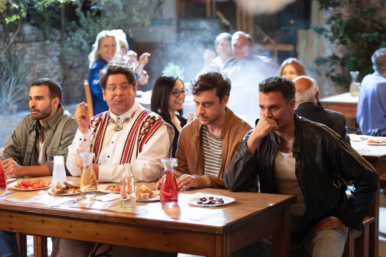 «ΓΙΑΤΙ ΡΕ ΠΑΤΕΡΑ;» ΕΠΙΣΤΡΕΦΕΙ ΤΗΝ ΚΥΡΙΑΚΗ 8 ΦΕΒΡΟΥΑΡΙΟΥ ΣΤΙΣ 23:15 ΜΕ ΝΕΑ ΕΠΕΙΣΟΔΙΑ