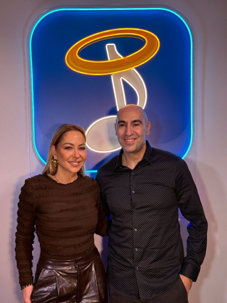 Η Μελίνα Ασλανίδου στη Heaven Music