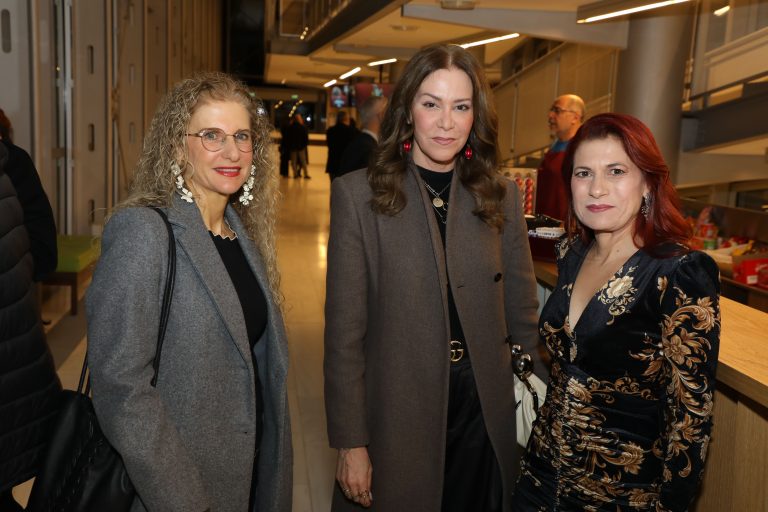 Νέα Σκηνή «Νίκος Χαραλάμπους»  Σ’ εσάς που με ακούτε της Λούλας Αναγνωστάκη