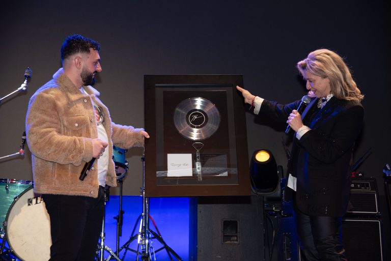 💎 TOQUEL: Ένα ξεχωριστό party με Διαμάντια, νέα μουσική, και μια σημαντική ανακοίνωση