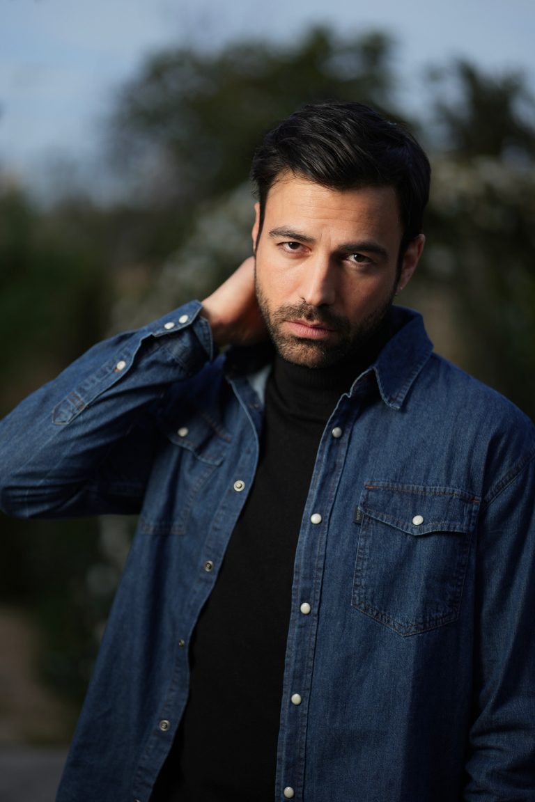 Ο ΑΝΔΡΕΑΣ ΓΕΩΡΓΙΟΥ ΕΠΙΣΤΡΕΦΕΙ ΣΤΟ ΣΙΓΜΑ ΚΑΙ ΣΤΟΝ ΣΚΑΪ
