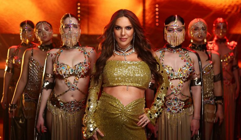 Ελεάνα Παπαϊωάννου: Δείτε τη με φουσκωμένη κοιλίτσα στο νέο της video clip