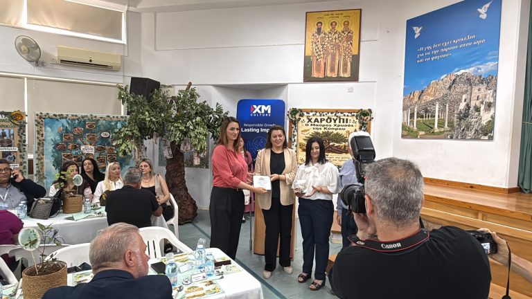 ΤΙΜΗΤΙΚΗ ΕΚΔΗΛΩΣΗ ΓΙΑ ΤΗ ΧΟΡΗΓΙΑ ΕΓΚΑΤΑΣΤΑΣΗΣ ΚΛΙΜΑΤΙΣΤΙΚΩΝ ΜΟΝΑΔΩΝ ΣΕ ΣΧΟΛΕΙΑ ΑΠΟ ΤΟΝ ΟΜΙΛΟ XM