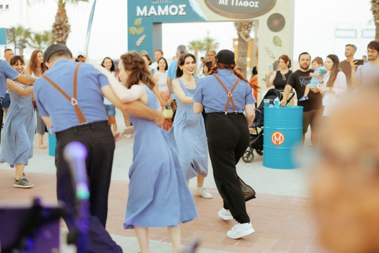 Η ιστορική Μπίρα ΜΑΜΟΣ επαναλανσάρεται  και κερδίζει το Κυπριακό Κοινό
