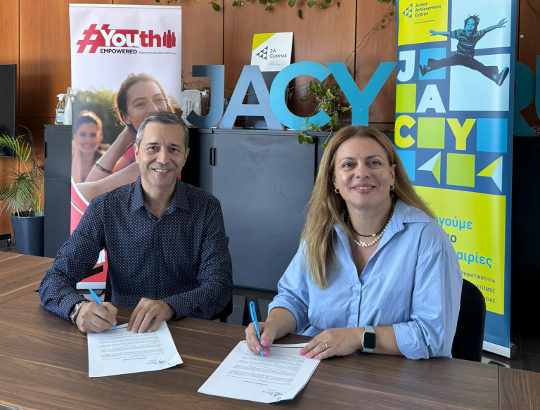 Η Coca-Cola HBC Κύπρου και το  Junior Achievement Cyprus ανανεώνουν τη συνεργασία τους στο πλαίσιο του προγράμματος #YouthEmpowered επενδύοντας στη νεανική επιχειρηματικότητα και την ανάπτυξη δεξιοτήτων