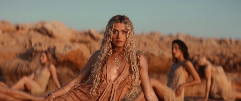 Η Antigoni παρουσιάζει το music video του «OUD» με άρωμα Κύπρου  🌊